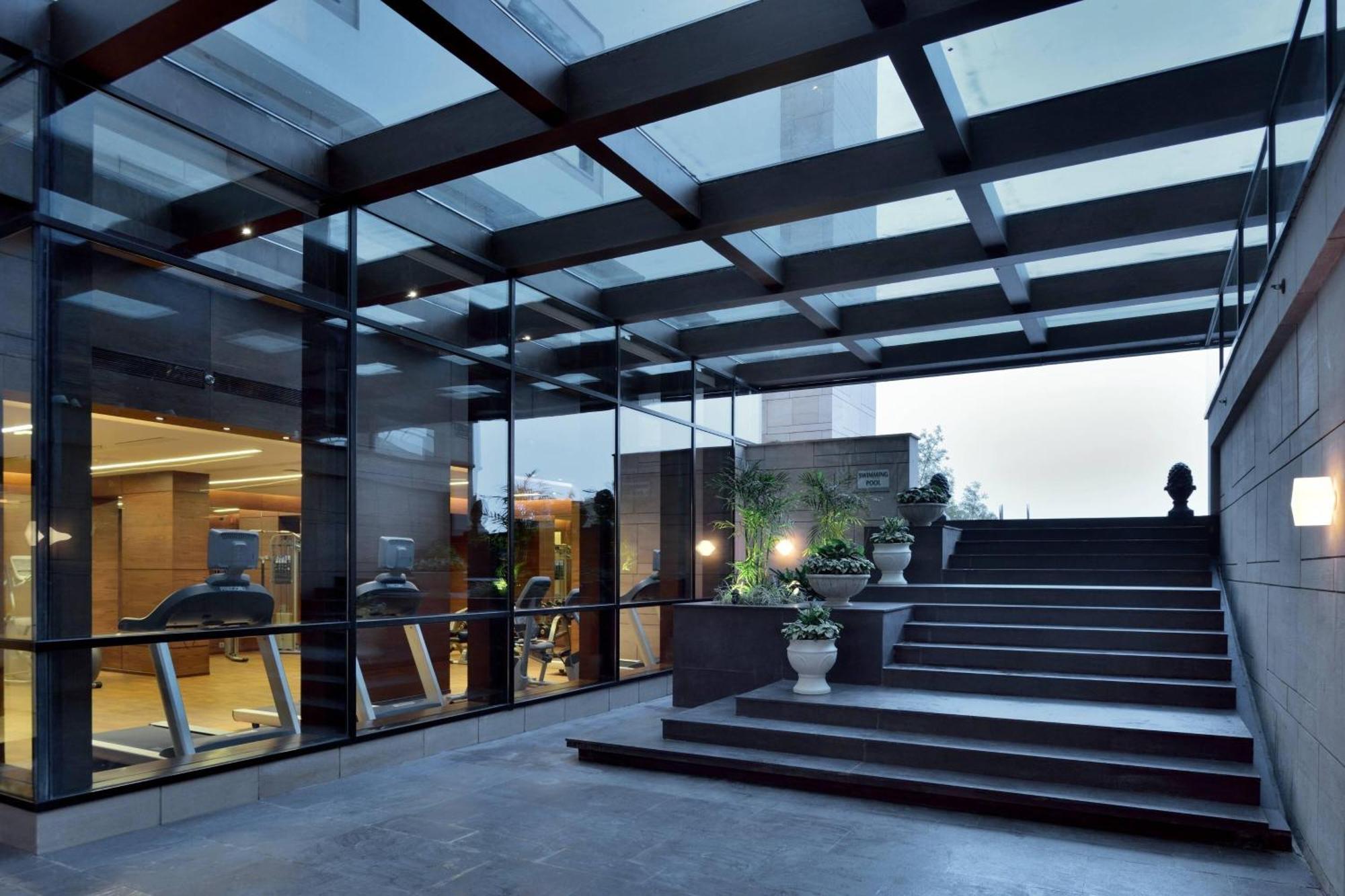 Courtyard By Marriott Raipur Hotel Kültér fotó