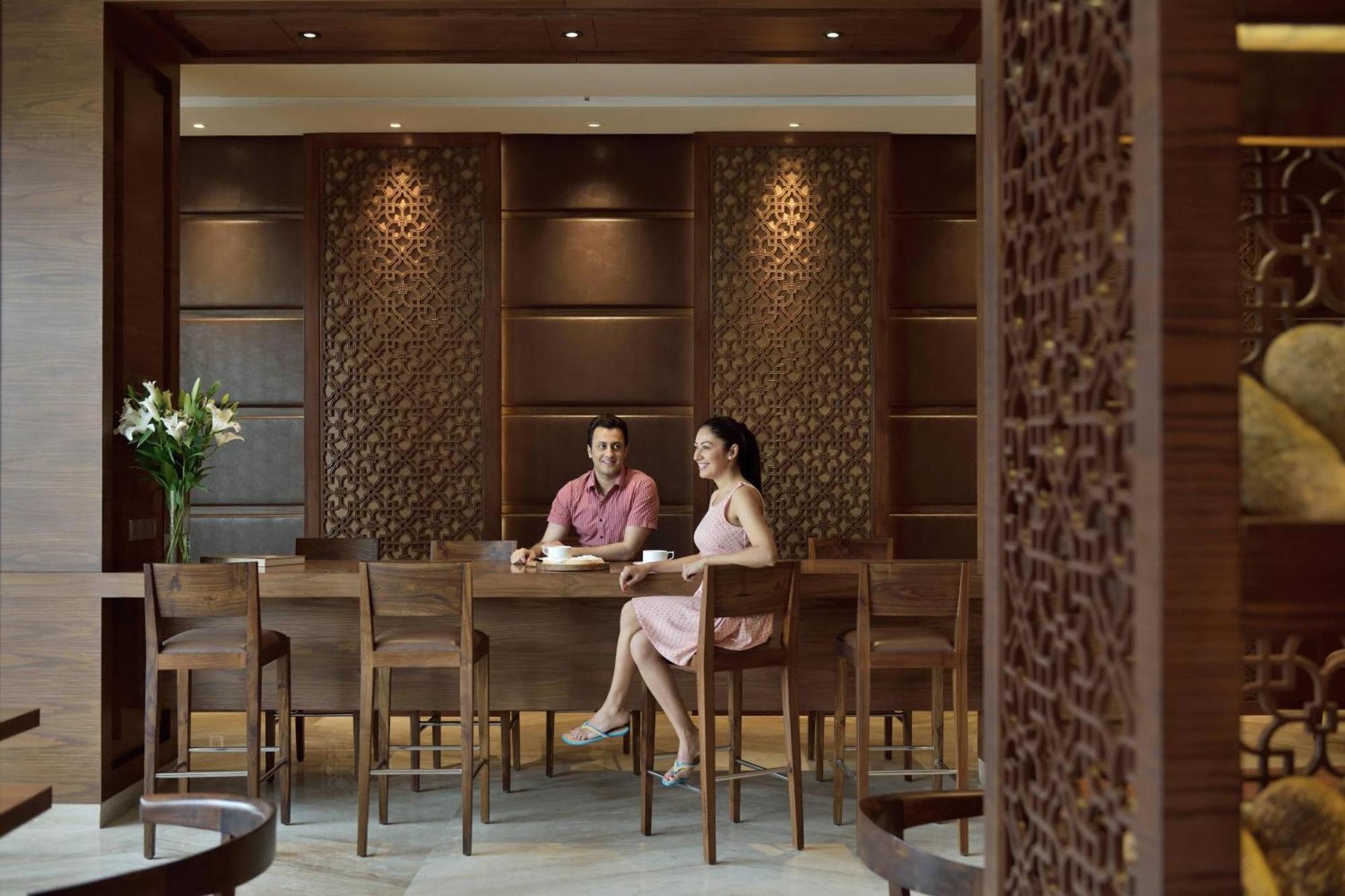 Courtyard By Marriott Raipur Hotel Kültér fotó