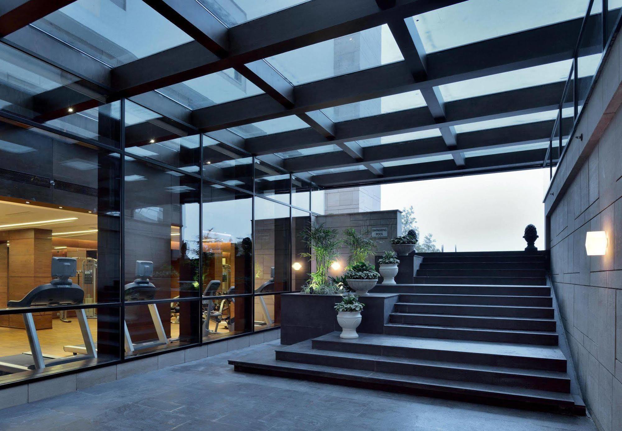 Courtyard By Marriott Raipur Hotel Kültér fotó